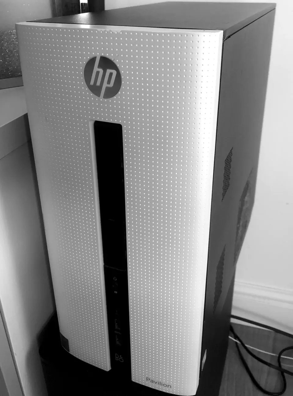 The 2015 HP Pavilion desktop that runs the home lab